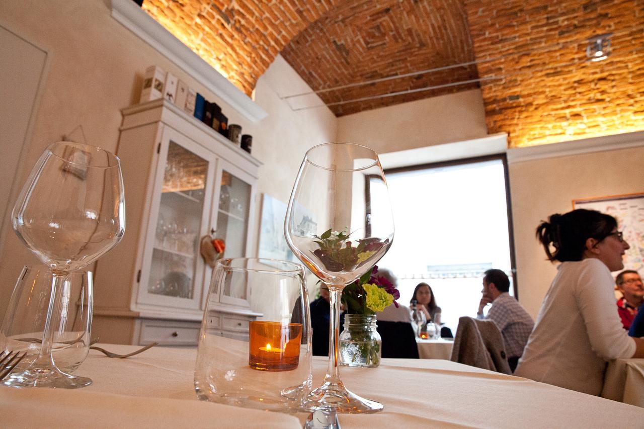 Osteria Senza Fretta Rooms for Rent Cuneo Esterno foto